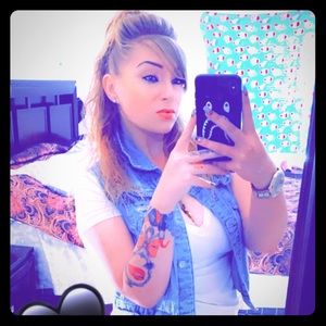 Meet your Posher, Brittany